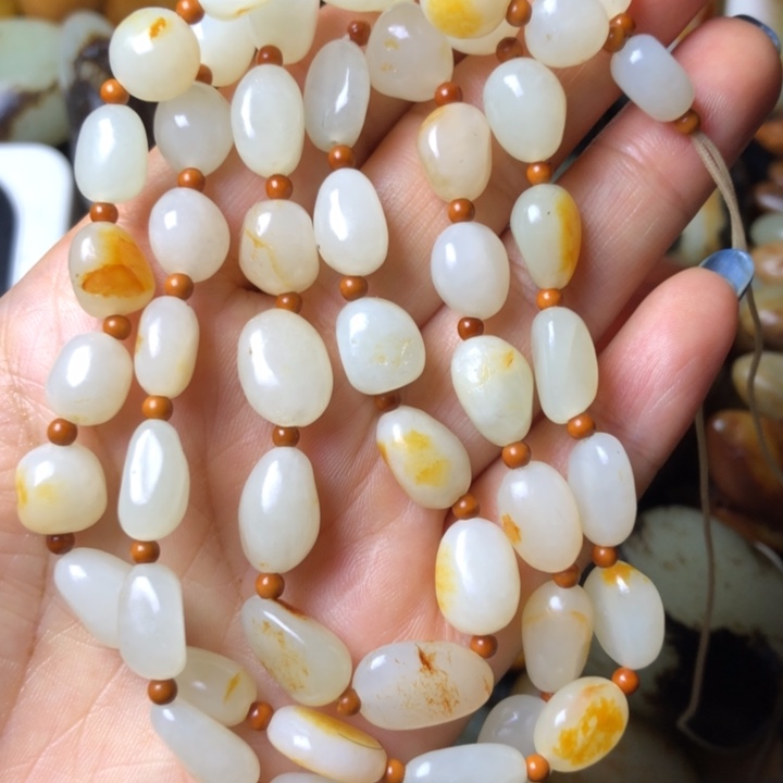 石***好和田玉未镶嵌珠宝奇石