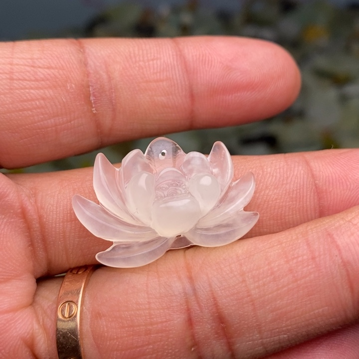 蛇纹石玉颈饰合金45