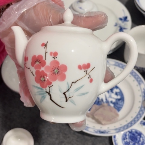 景德镇陶瓷手绘壶