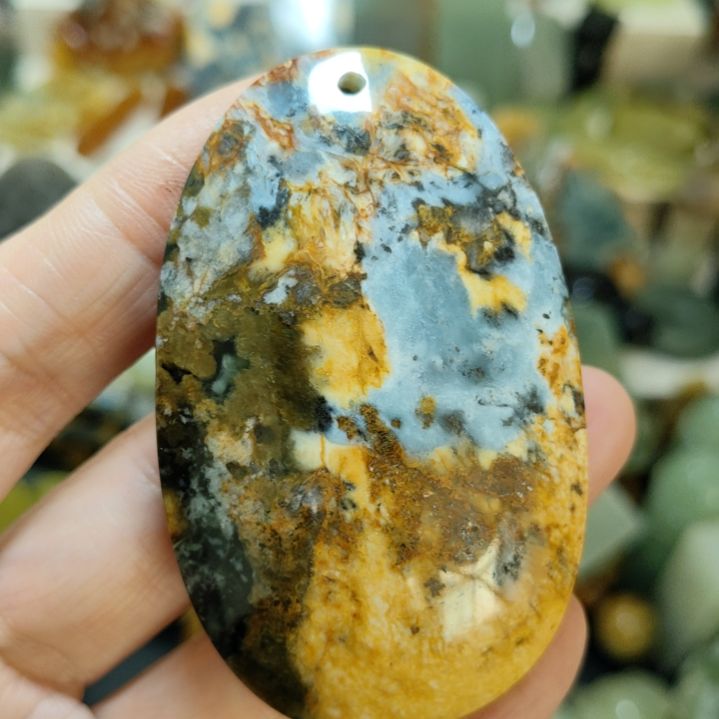 岫玉未镶嵌挂坠款式