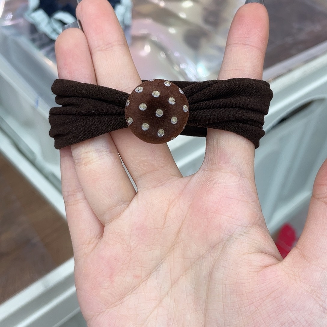 皮质非金属咖波点毛巾