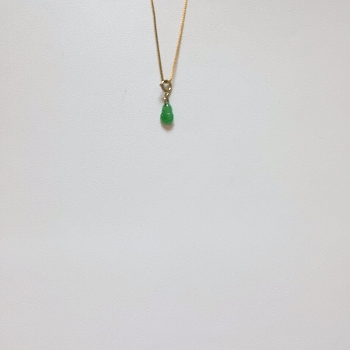 翡翠18K金镶嵌颈饰简单