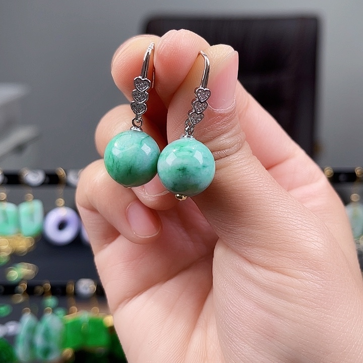 翡翠耳饰未镶嵌饰品