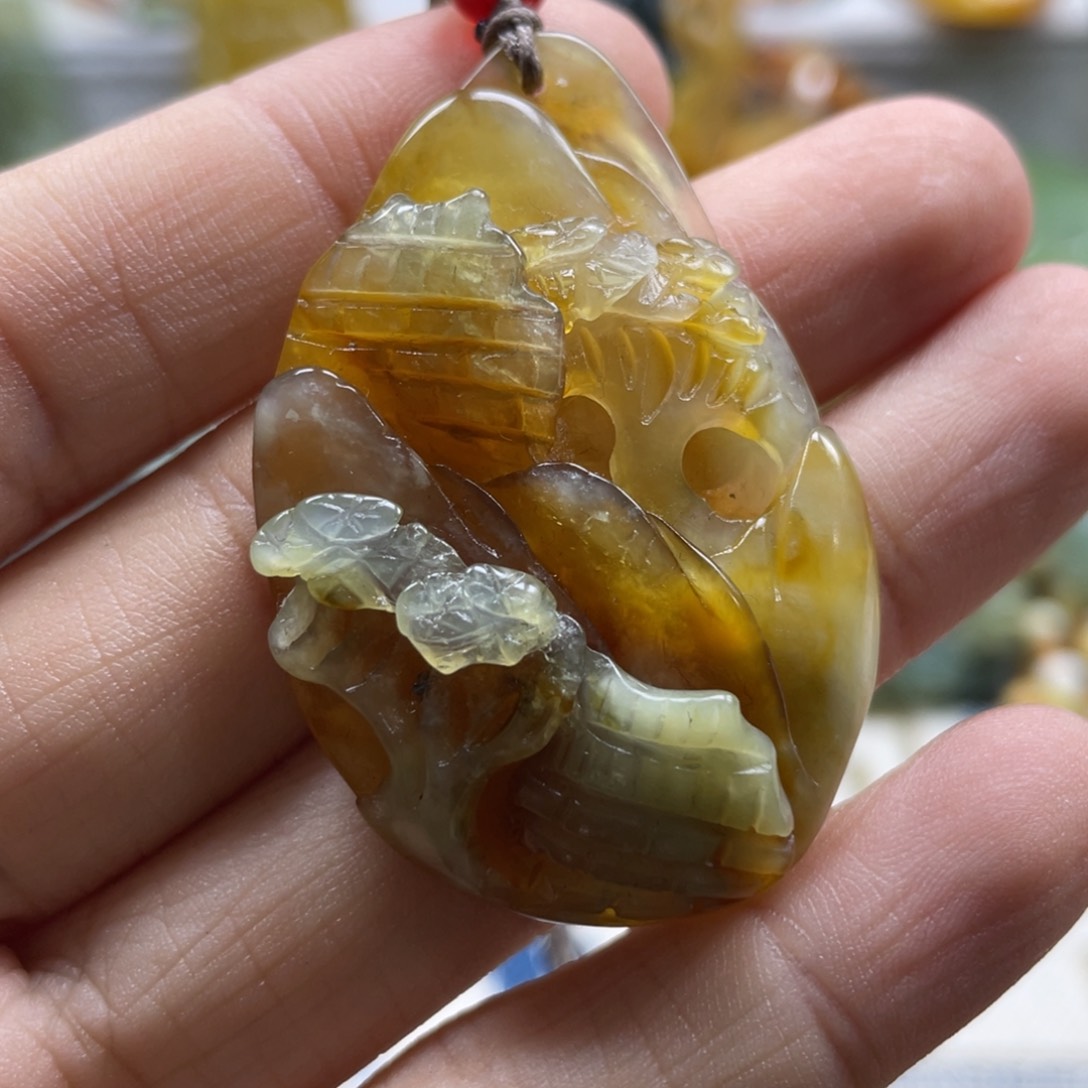 蛇纹石玉颈饰未镶嵌