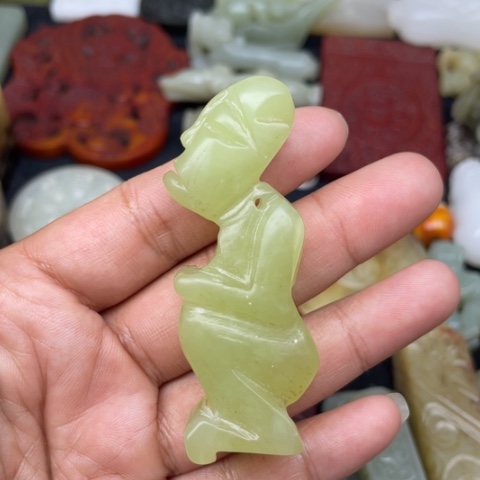 蛇纹石玉未镶嵌颈饰14
