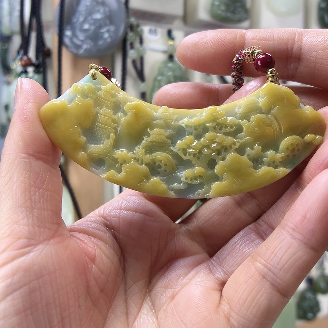 小***鱼翡翠未镶嵌颈饰未镶嵌颈饰翡翠