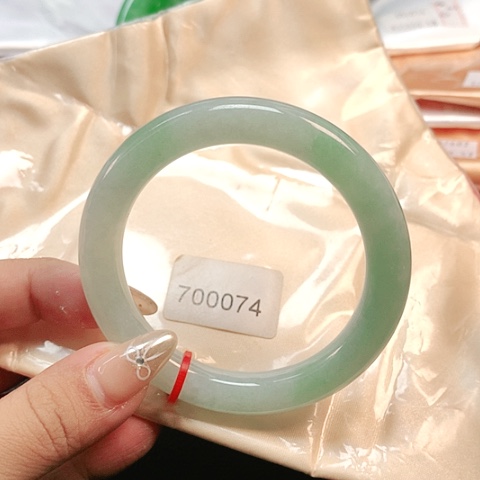 未镶嵌手镯翡翠0074