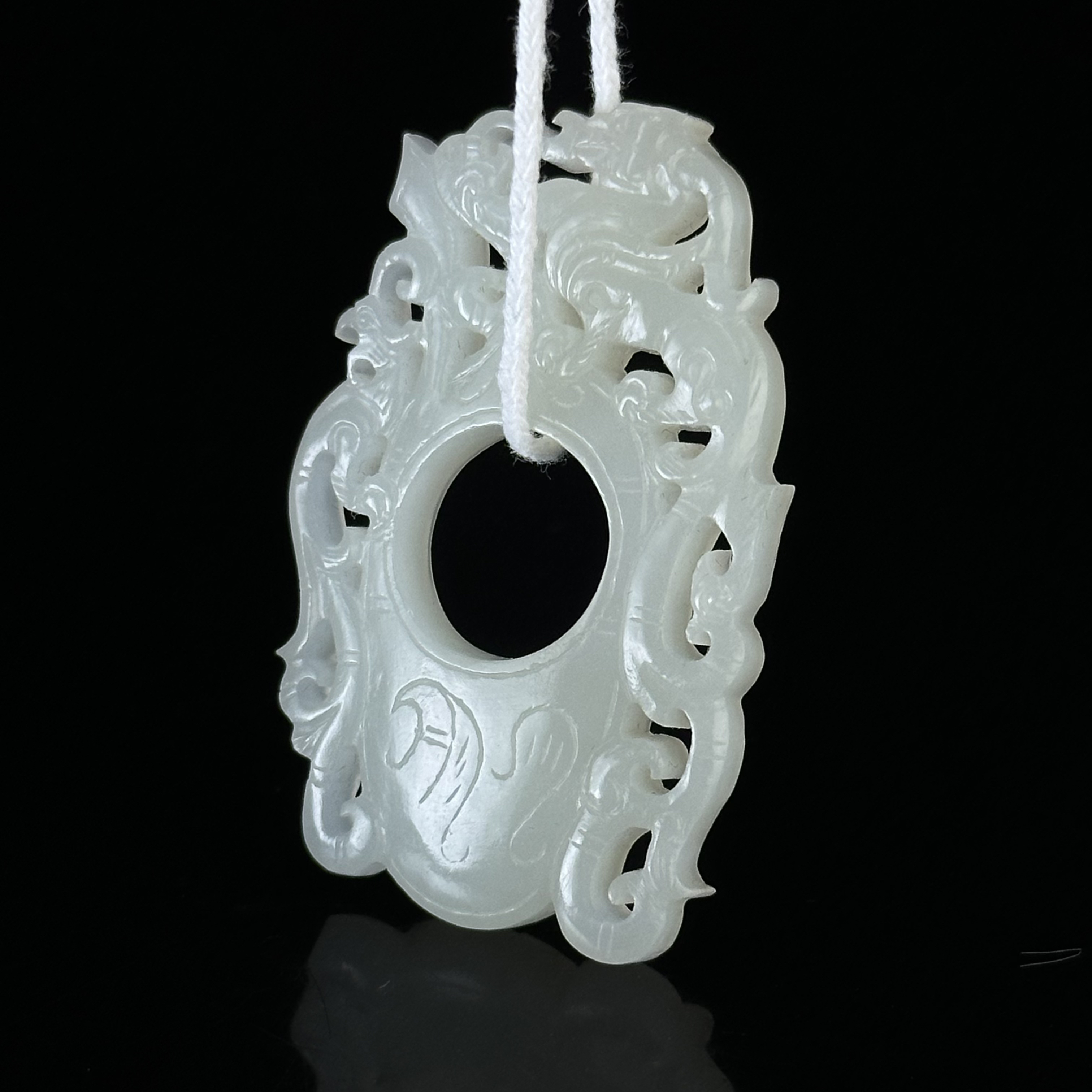 清和田玉龙纹韘型佩 ZR100115002*【上海兰馨】