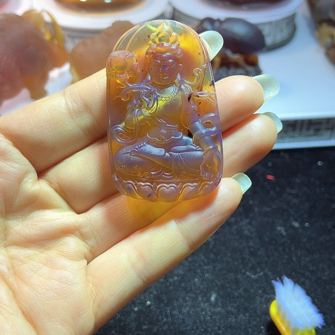 未镶嵌颈饰琥珀缅甸天然琥珀吊坠