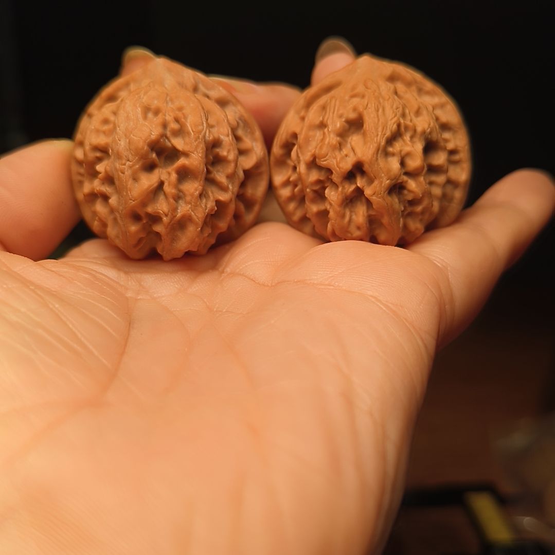 吊坠文玩核桃红灯