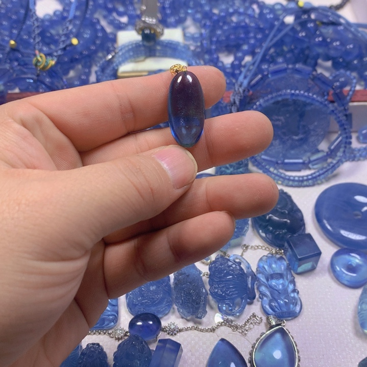 海蓝宝石颈饰未镶嵌都*