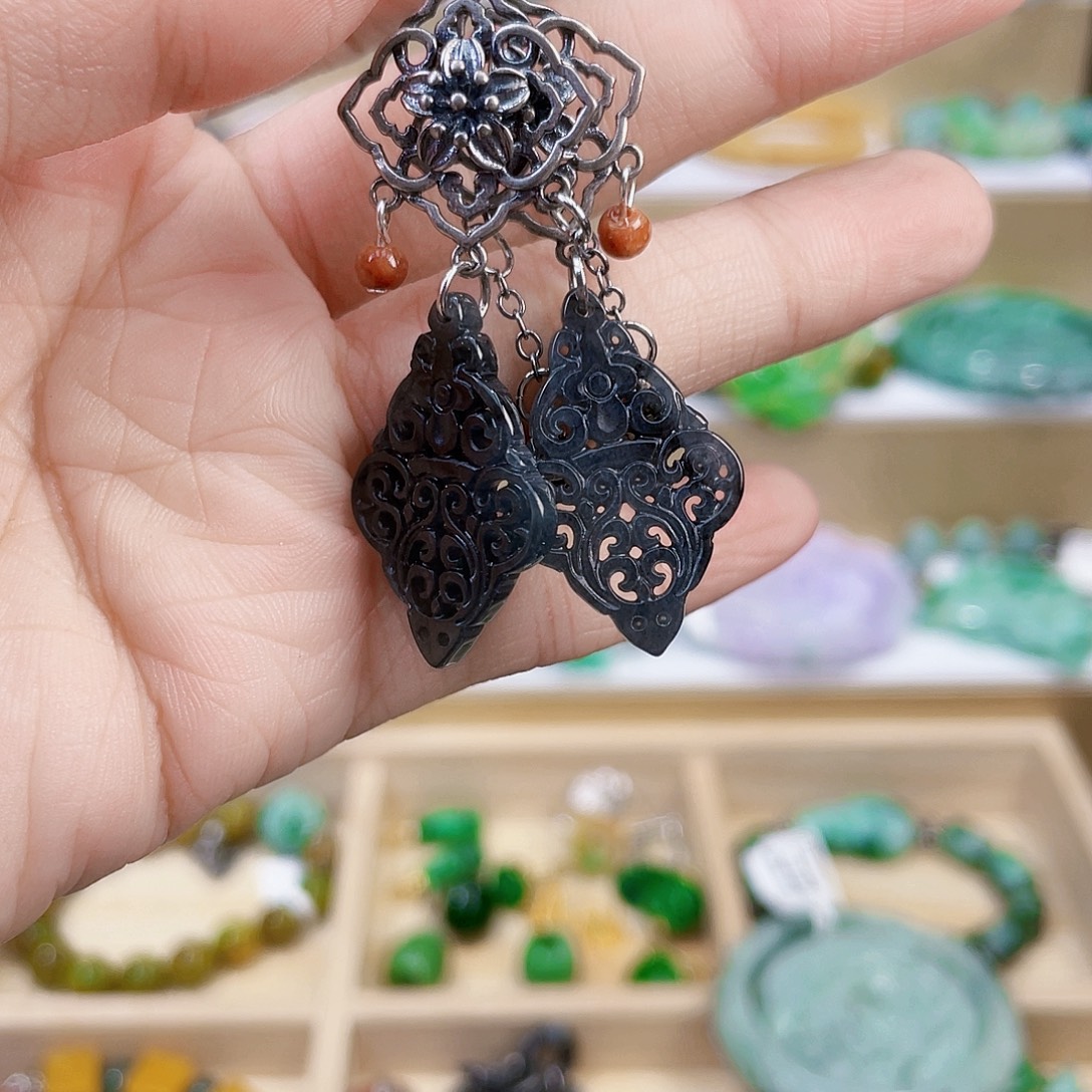 翡翠未镶嵌手链耳坠