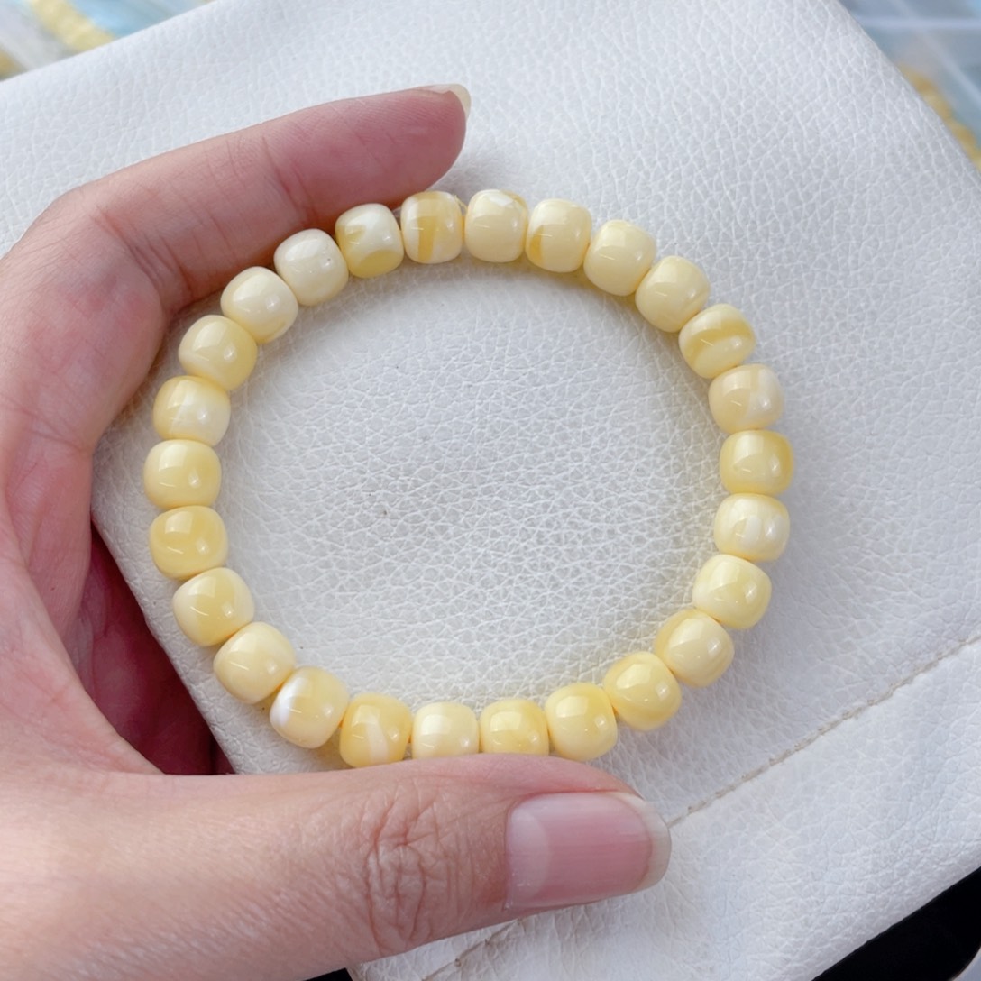 蜜蜡裸石未镶嵌蜜蜡259