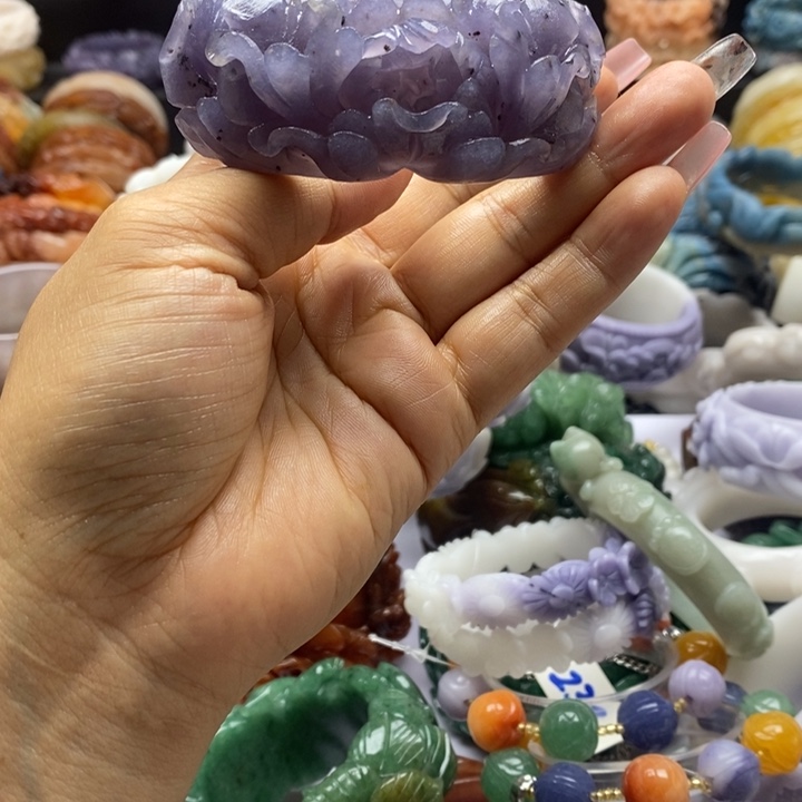 石英质玉手镯未镶嵌