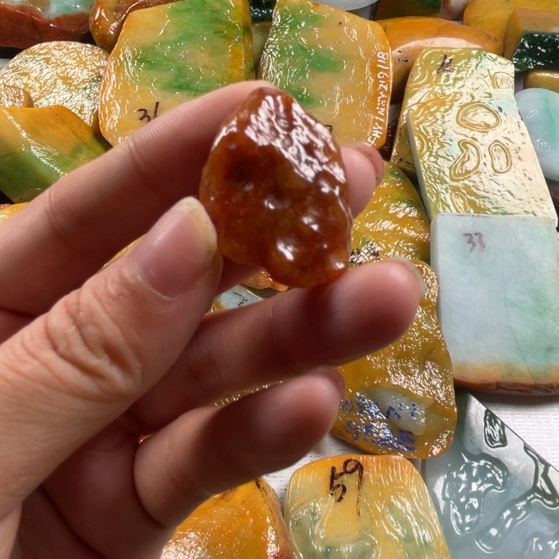 【闪购商品】颈饰未镶嵌翡翠翡翠