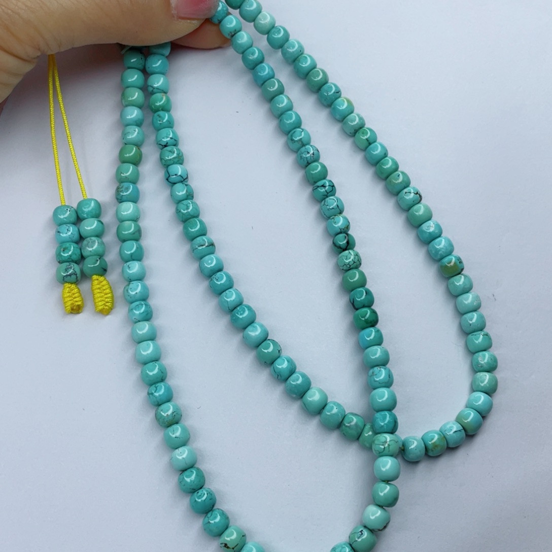 绿松石颈饰未镶嵌