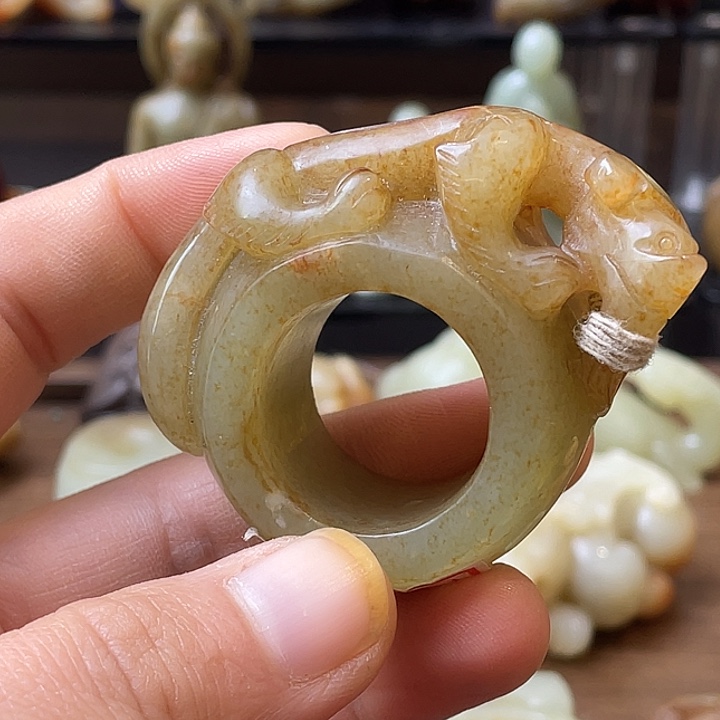 雾***濛和田玉（糖玉）未镶嵌颈饰