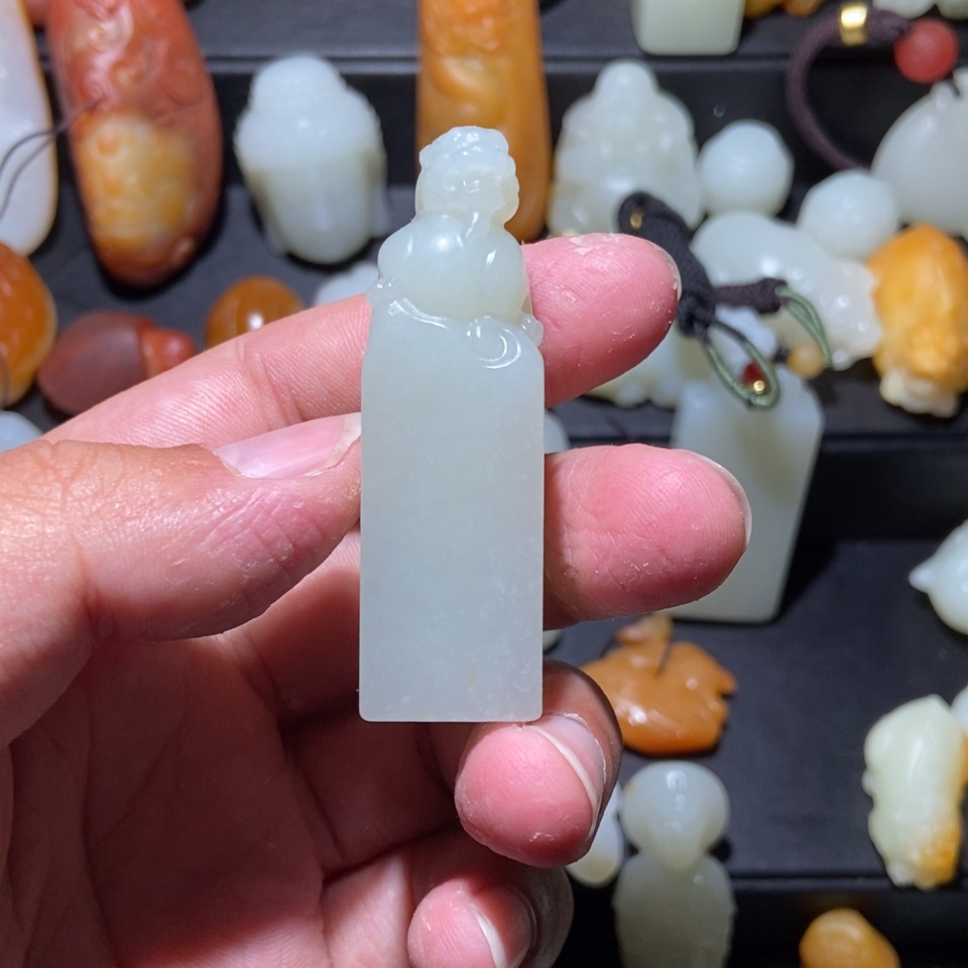 和田玉未镶嵌颈饰萌***记