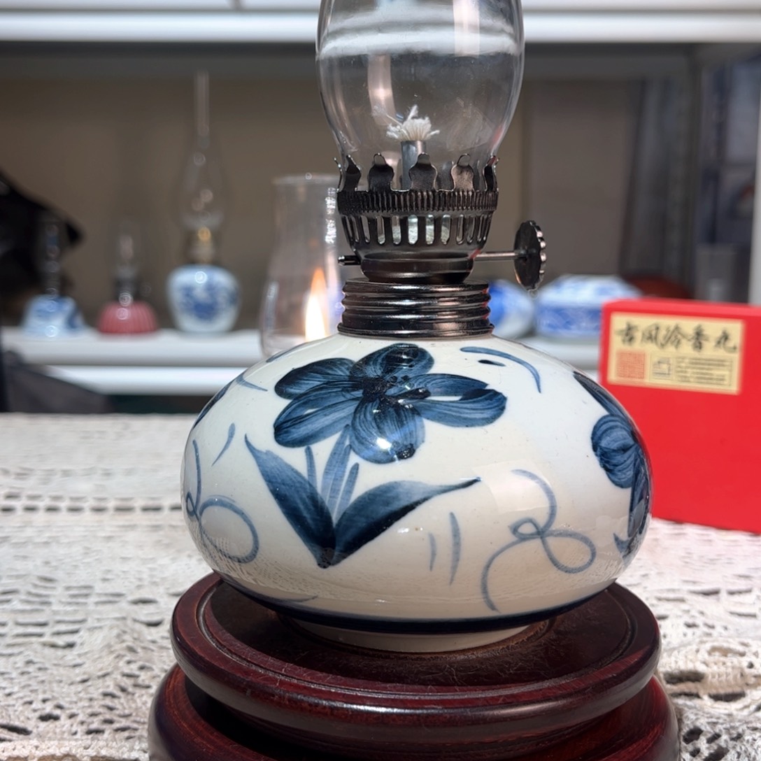 摆件景德镇陶瓷香薰灯