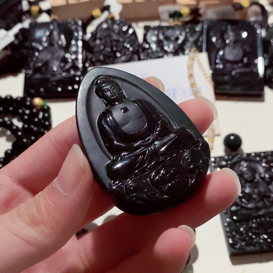 翡翠颈饰未镶嵌翡翠a