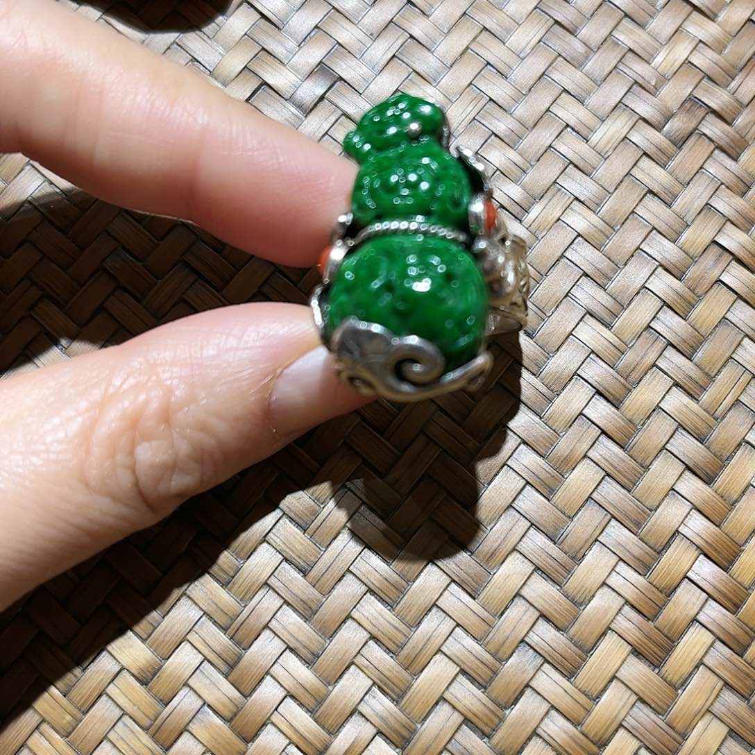 翡翠戒指银S925镶嵌个性十足时尚