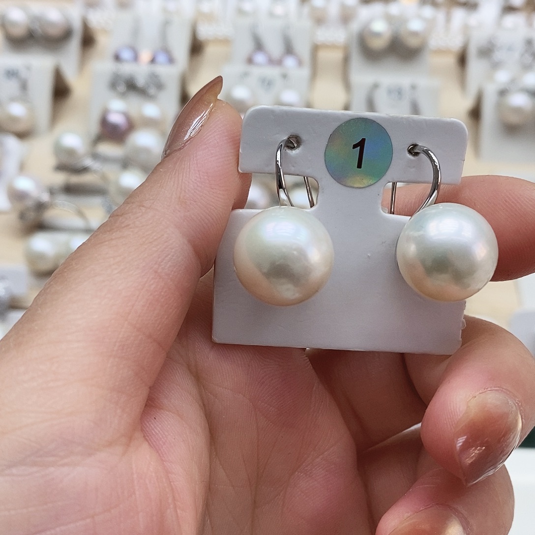 银S925镶嵌淡水珍珠颈饰