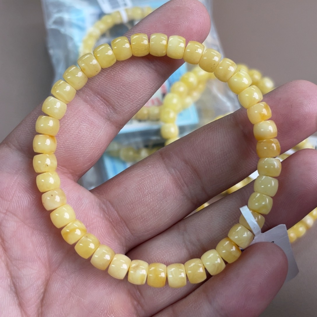 琥珀裸石未镶嵌508000000