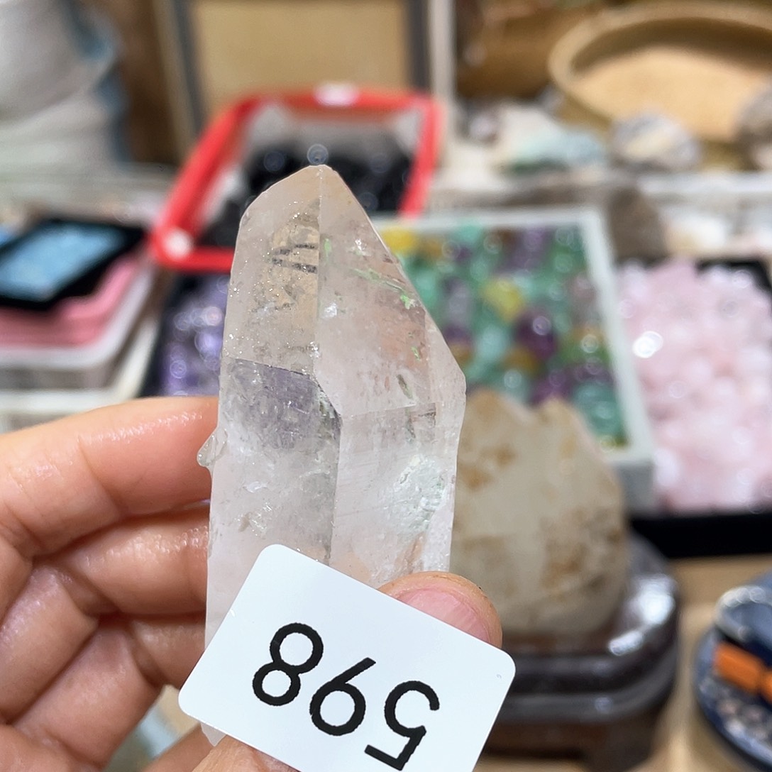 水晶摆件……未镶嵌