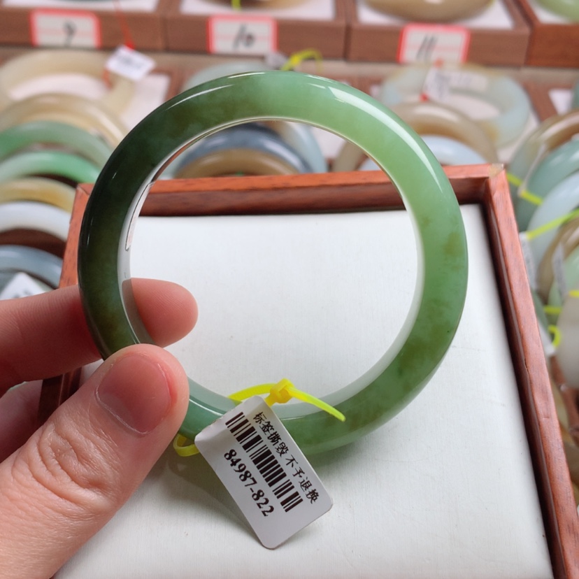 【闪购商品】和田玉手镯未镶嵌54.7