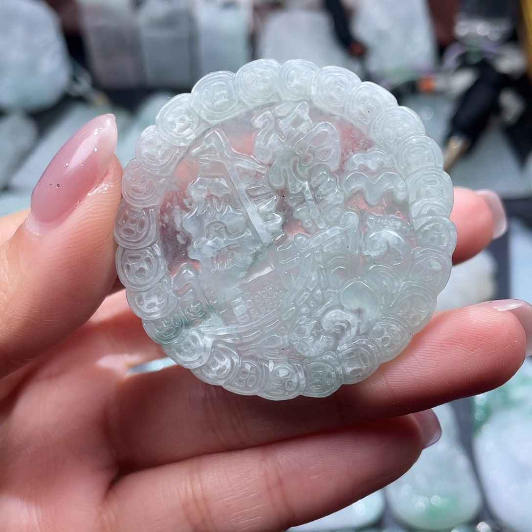 翡翠未镶嵌颈饰翡翠