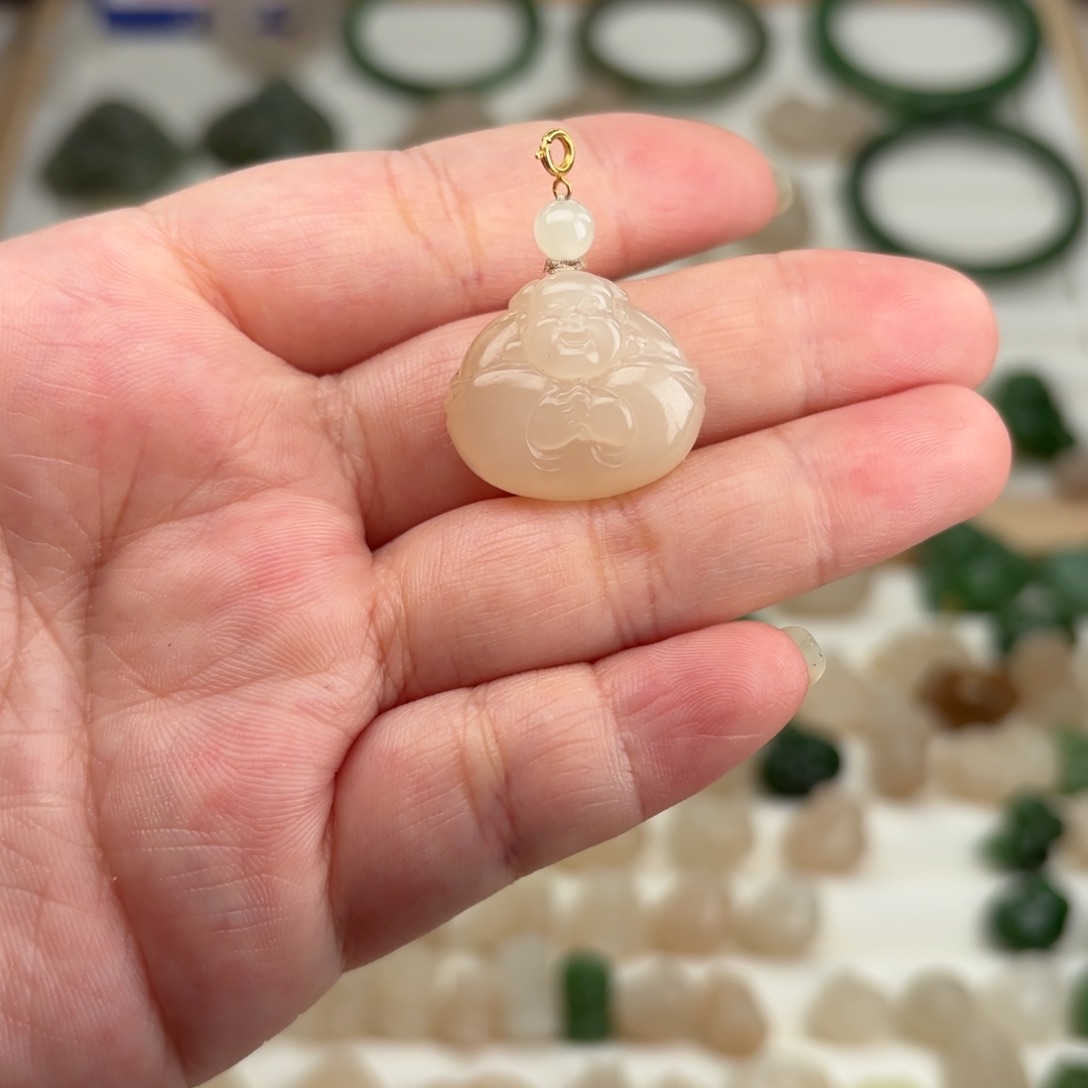 和田玉颈饰未镶嵌