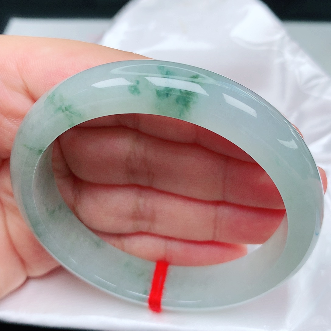 翡翠手镯未镶嵌8冰飘花完美