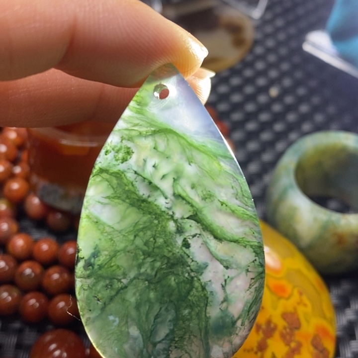 玛瑙/玉髓颈饰未镶嵌