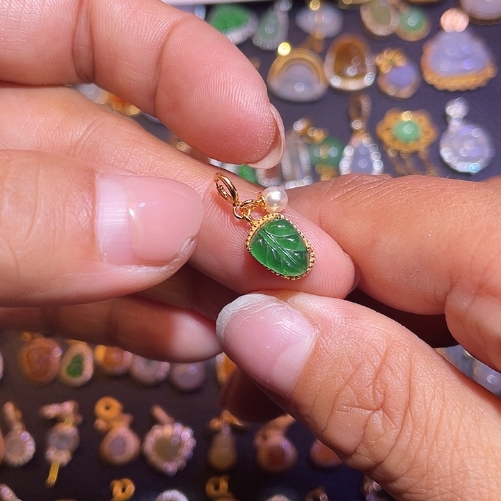 翡翠银S925镶嵌颈饰