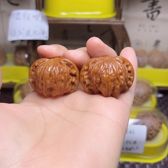 文玩核桃吊坠磨盘