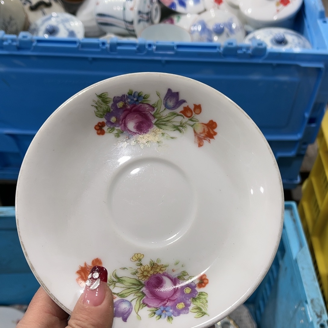 瓷片白*糖你好自以为是是真的