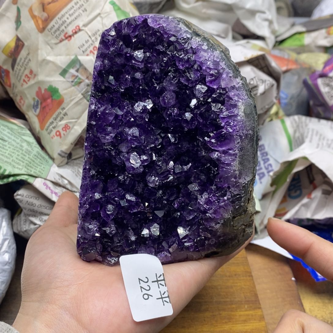 紫晶乌拉圭未镶嵌