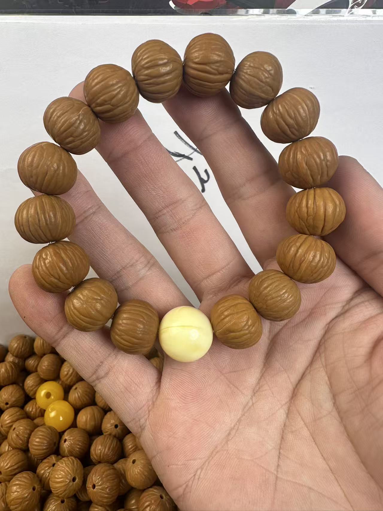 精挑原皮原色打孔打底无泡药猴头土豪新手文玩手串15mm＋（成品）