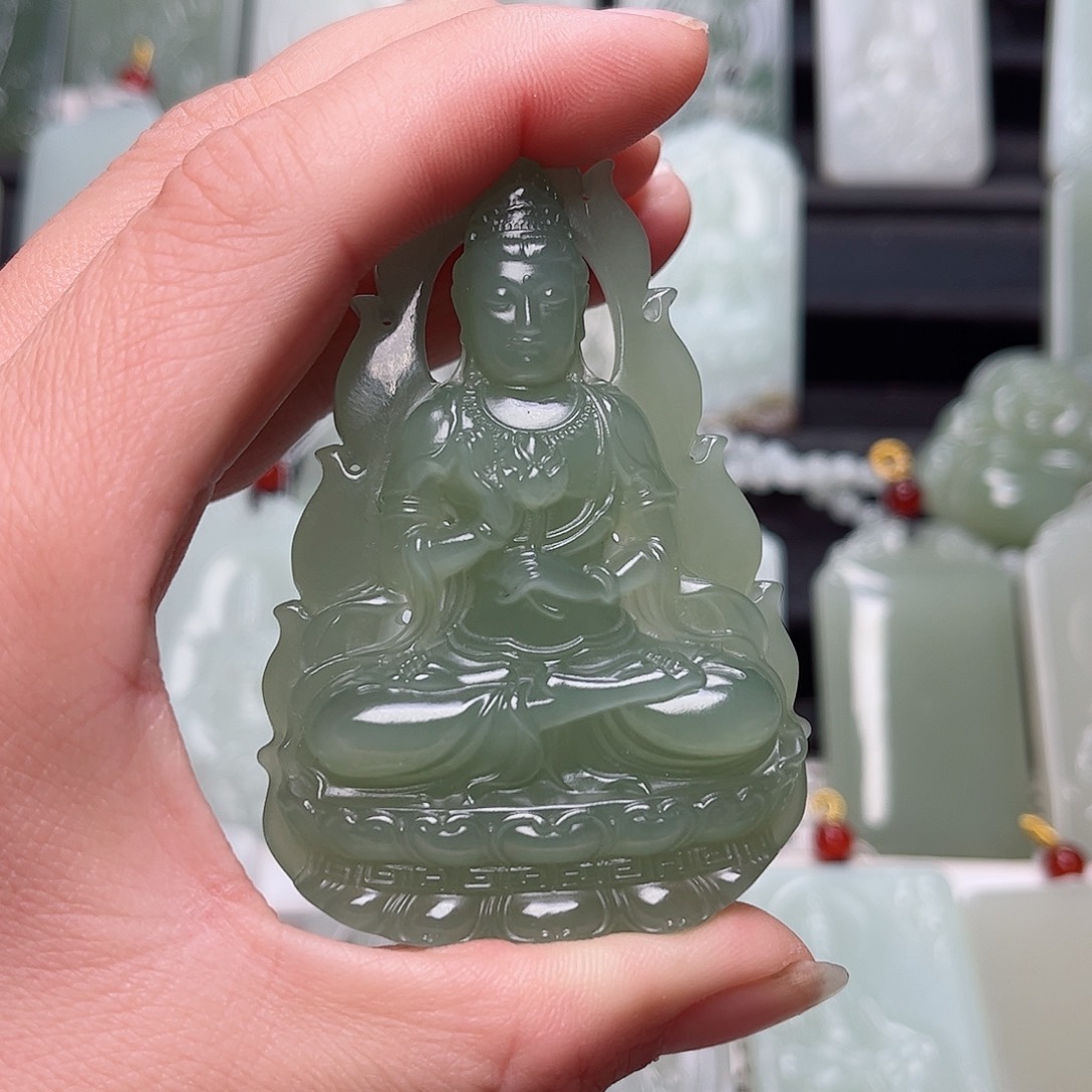 和田玉挂件未镶嵌闪**星