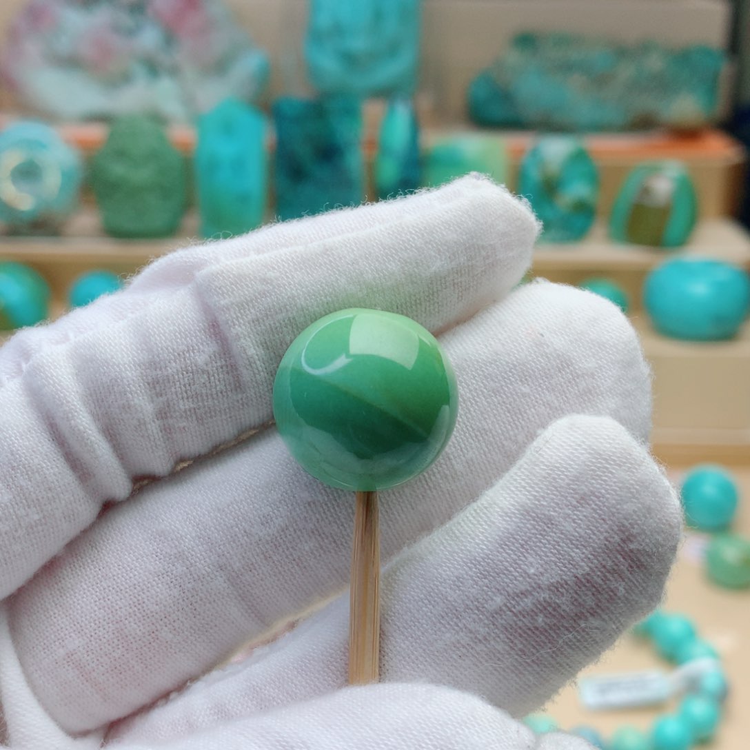 绿松石颈饰未镶嵌