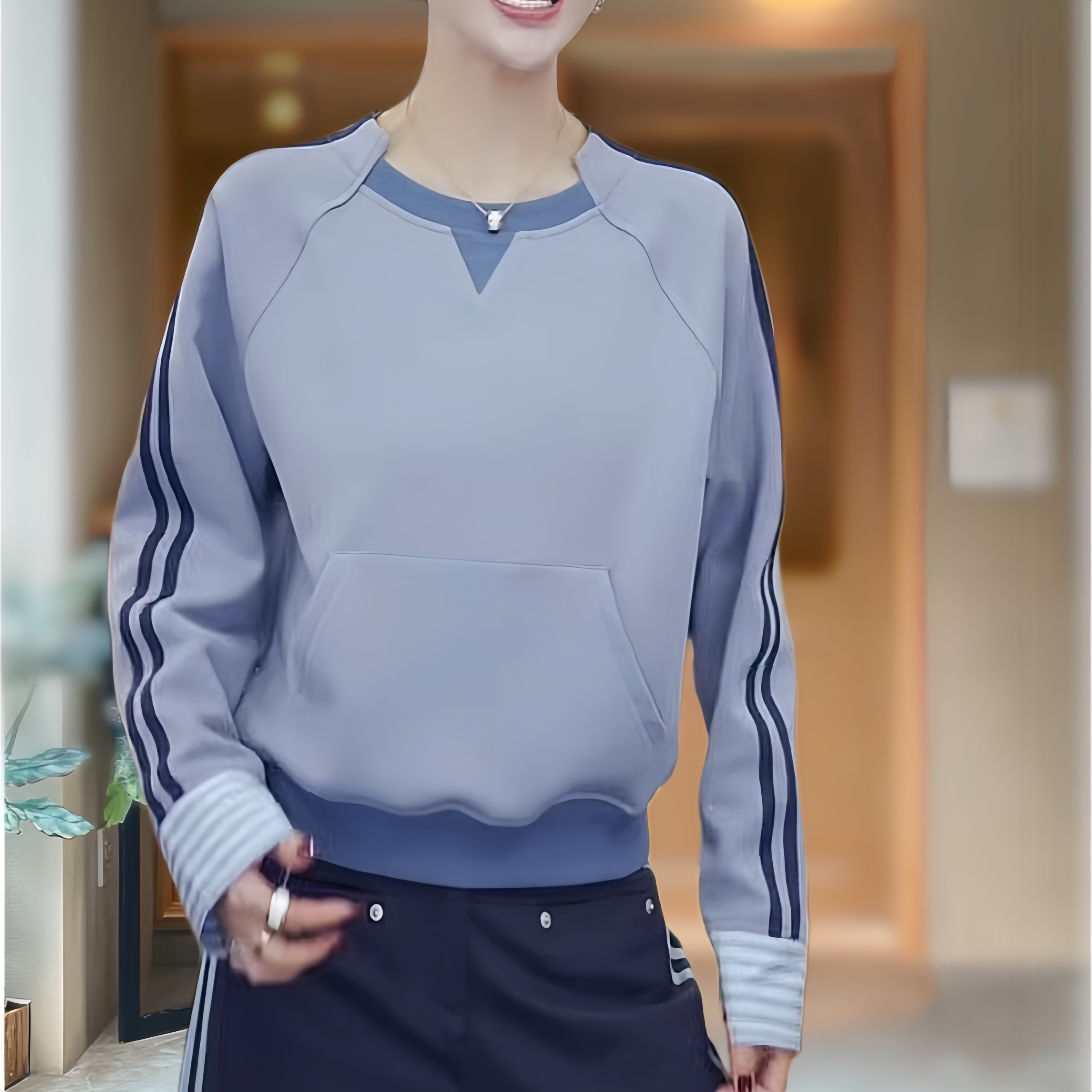 2025新款春秋季显瘦不规则裁剪拼接时尚减龄卫衣女士休闲长袖上衣