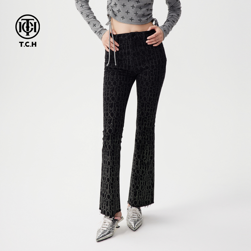 TCH轻奢烫钻工艺字母高腰显瘦时尚微喇牛仔裤女T72C208013tch