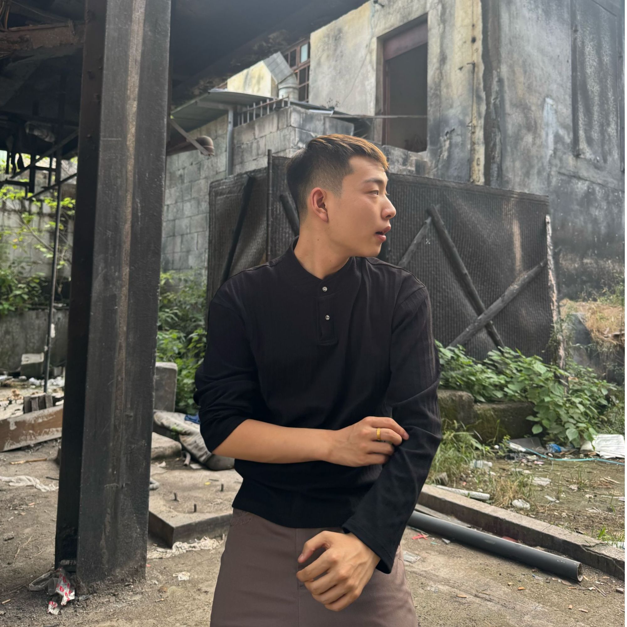 何以至此25AW美式休闲罗文凸条肌理针织亨利衫长袖