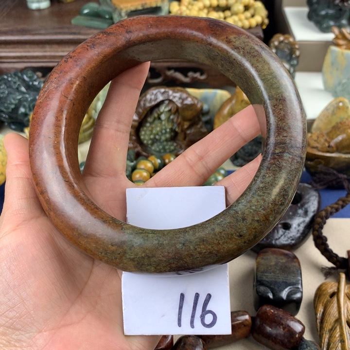 岫岩河磨玉（透闪石质玉）手镯未镶嵌幸****云