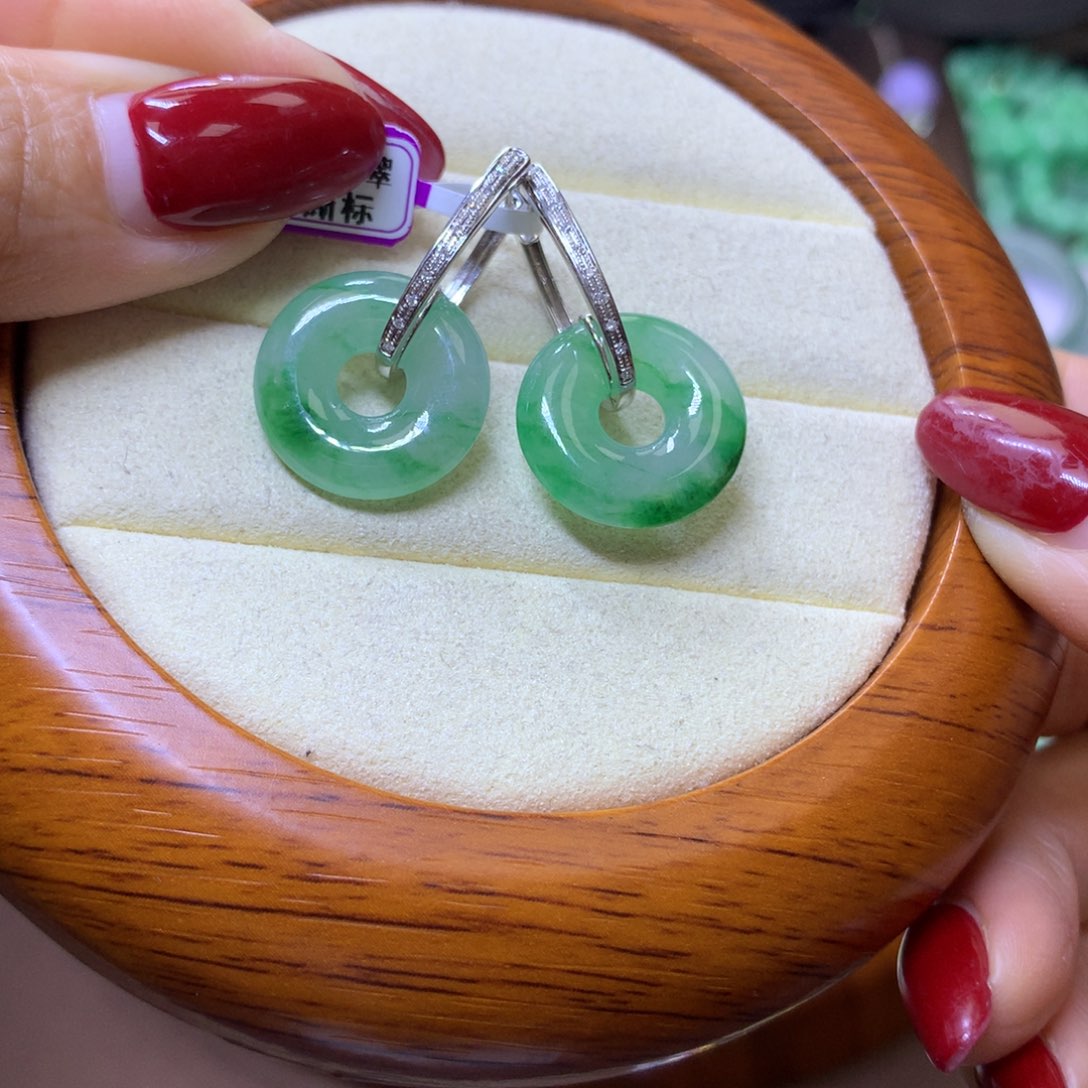 【闪购商品】翡翠颈饰18K金镶嵌 翡翠