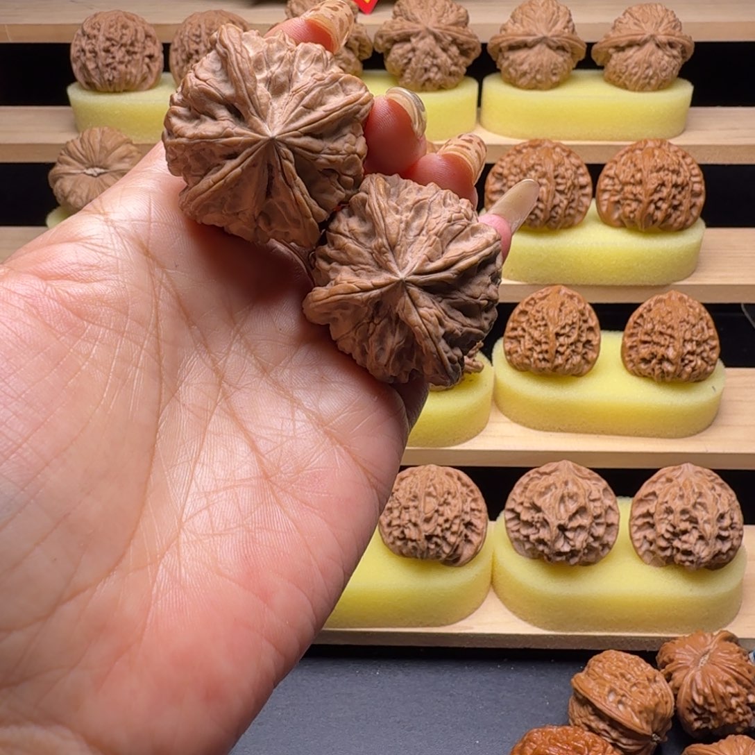 文玩核桃吊坠42尺御喜四楞