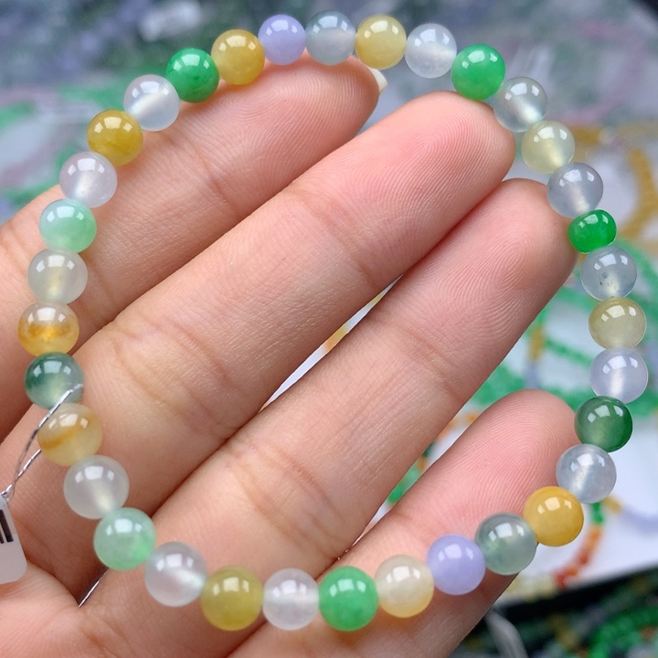 翡翠手镯未镶嵌卡