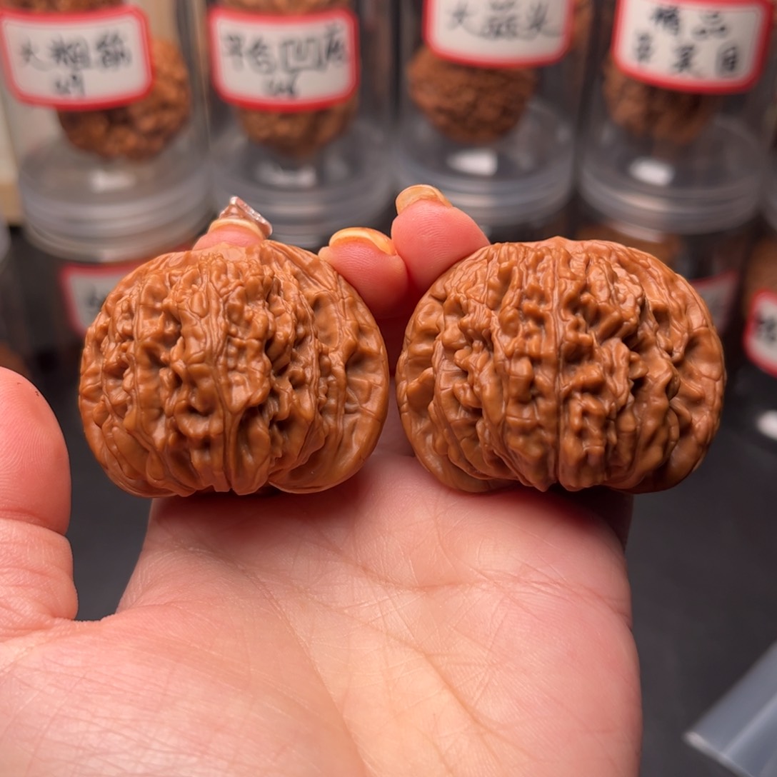 文玩核桃把件山地楼