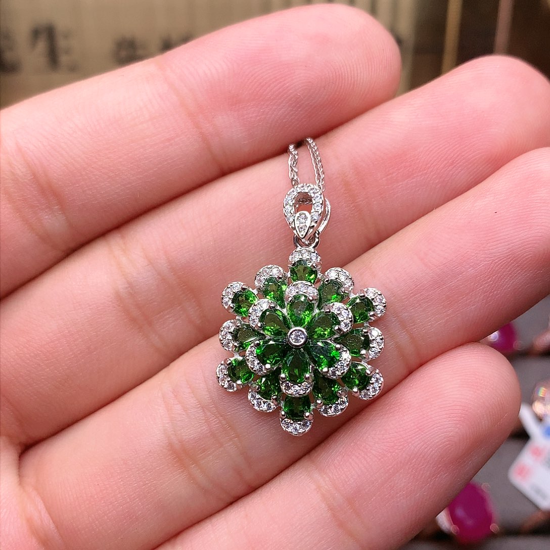 透辉石吊坠银S925镶嵌