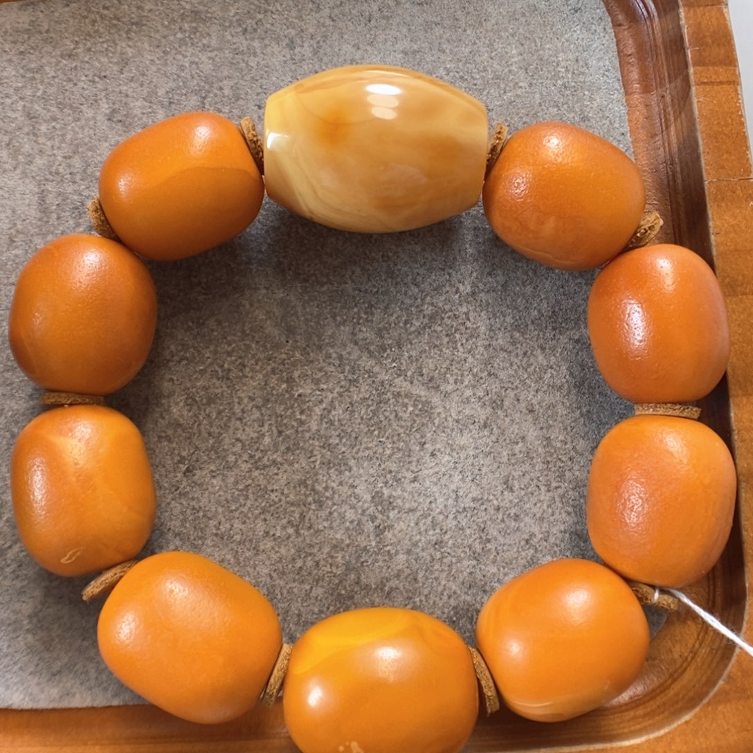 未镶嵌蜜蜡手串蜜蜡